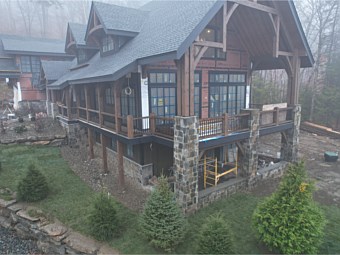 Quimby mountain mica sq rct - house facade